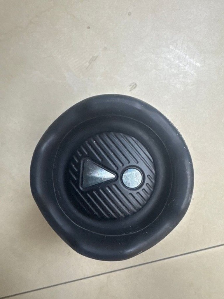 Дешиво JBL Charge 6 Black с ломбарда