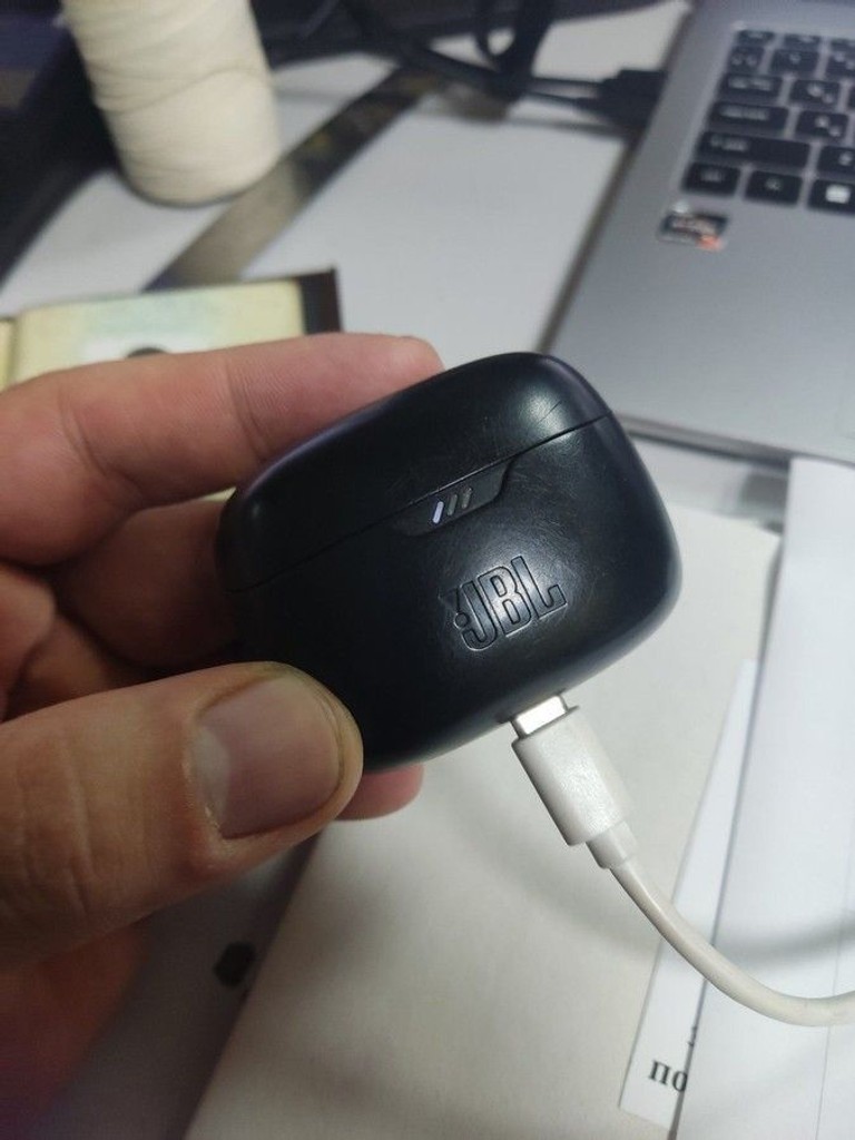 Оголошення Jbl tune beam Б/У