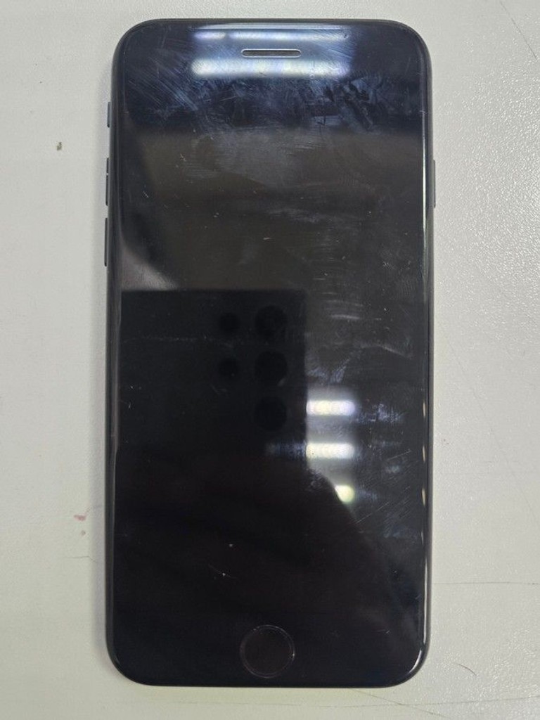Дешево Apple iPhone SE 2020 64GB Black Slim Box (MHGP3) з ломбарду