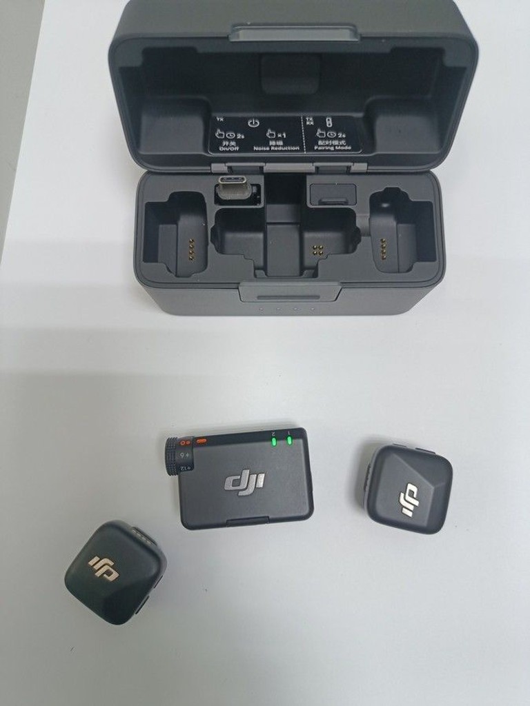 Купить Dji Mic Mini 2TX + 1RX + Charging Case (CP.RN.00000433.01) Б/У
