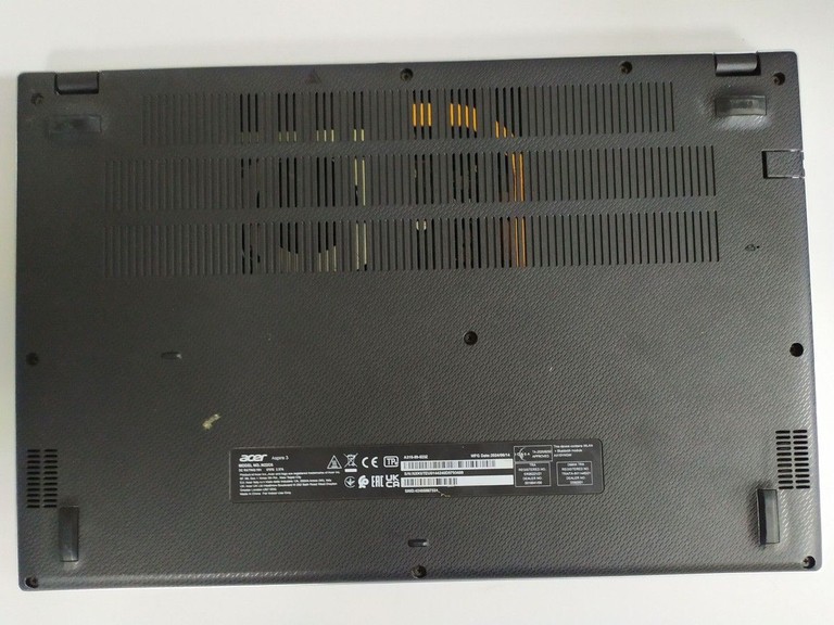 Дешиво Acer 15/core i5-1235u ddr5/8gb ddr5/hdd *відсутній/ssd 512 gb/*інтегрована с ломбарда