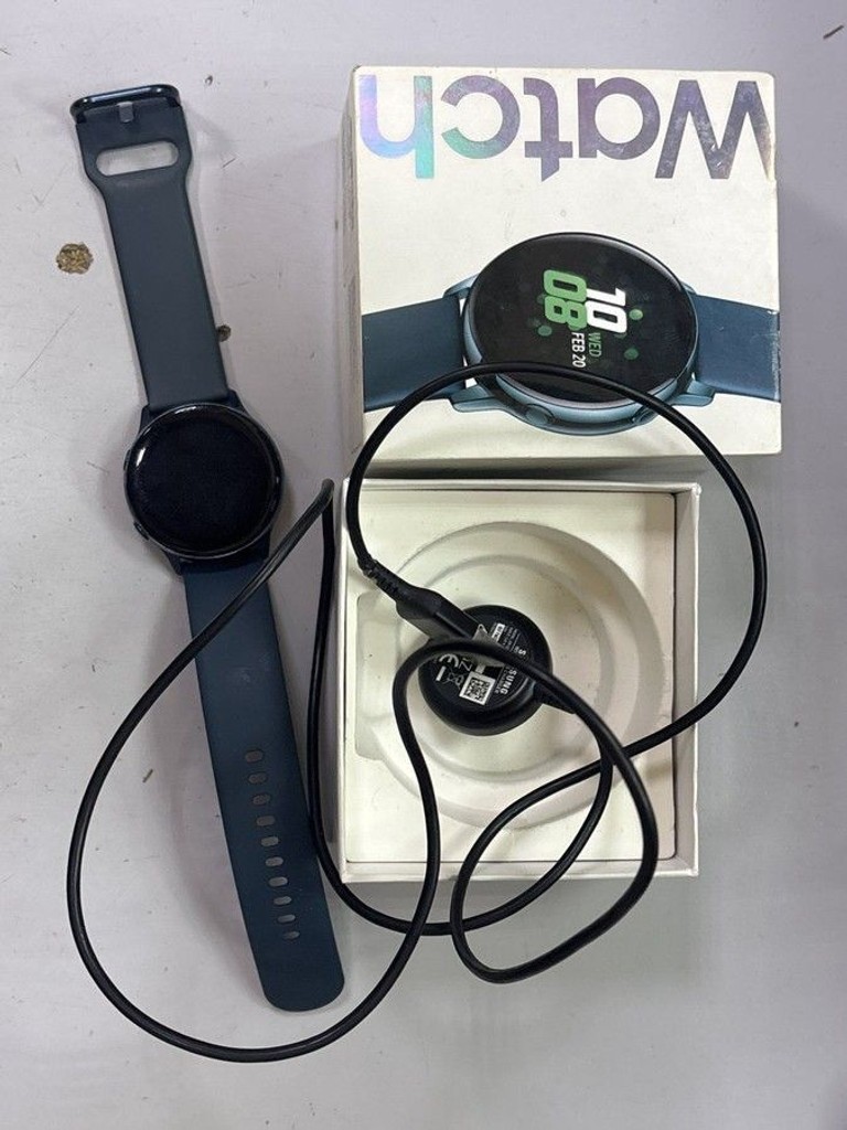 Купити Samsung sm-r500 Б/У