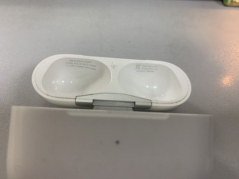 Объявление Apple airpods pro 2nd generation with magsafe charging case usb-c Б/У