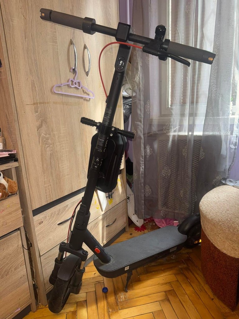 Купити Xiaomi Electric Scooter 5 Black BHR9608EU Б/У