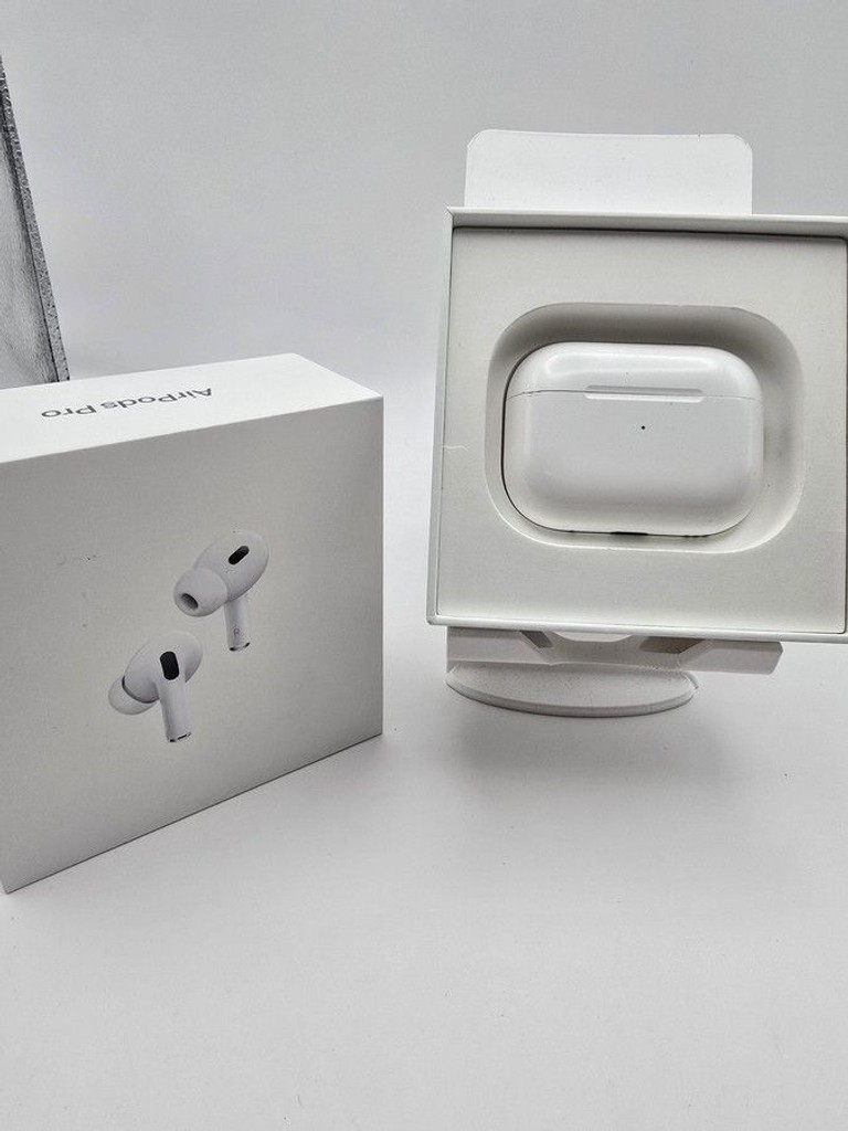 Купити Apple airpods pro 2nd generation magsafe Б/У