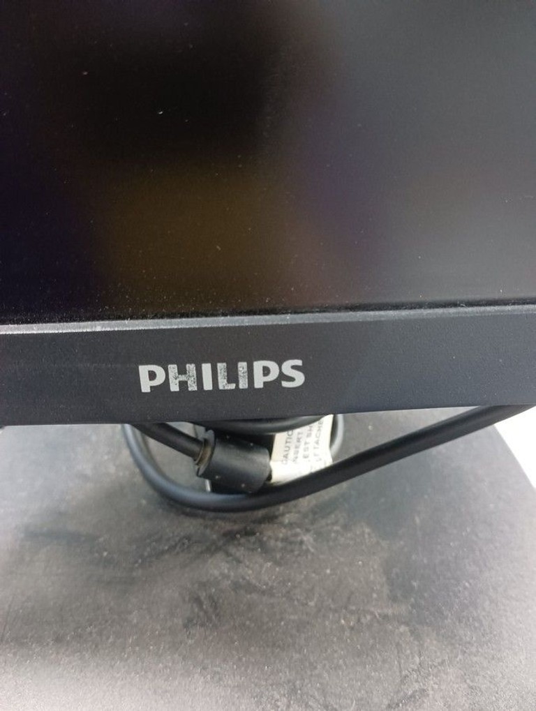 Оголошення Philips 243v7q Б/У