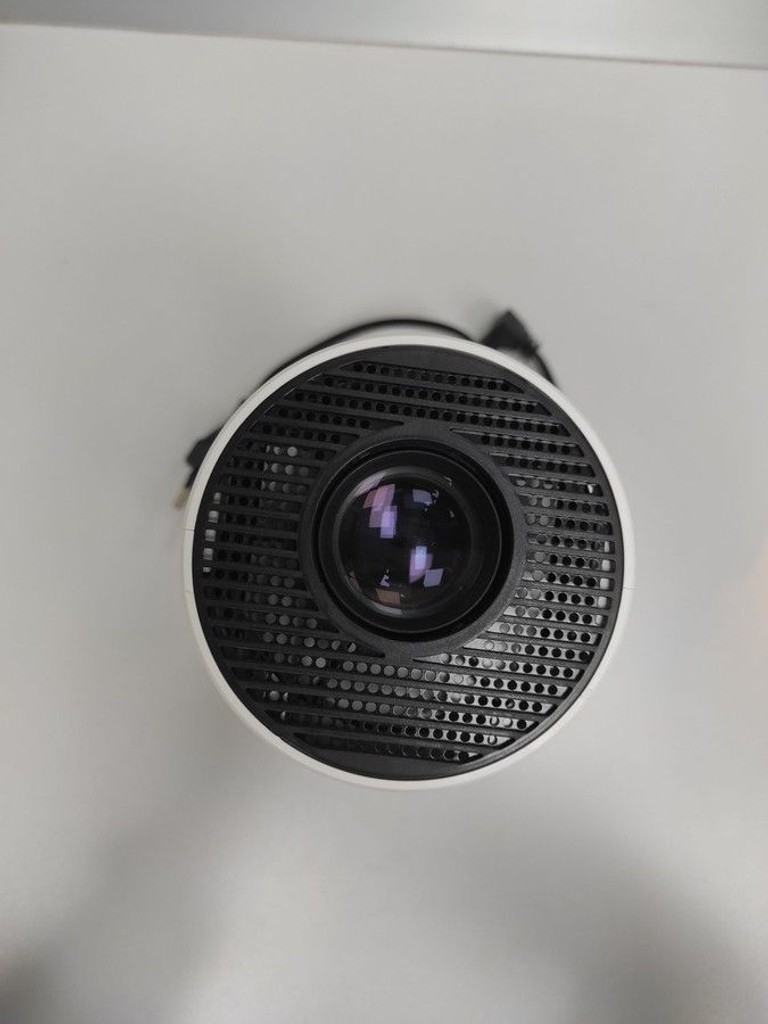 Купить Led Projector hy300 Б/У