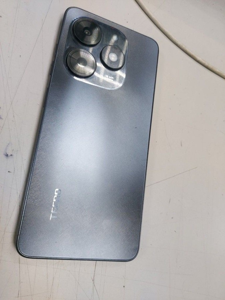 Дешиво Tecno spark go 2024 4/64gb с ломбарда