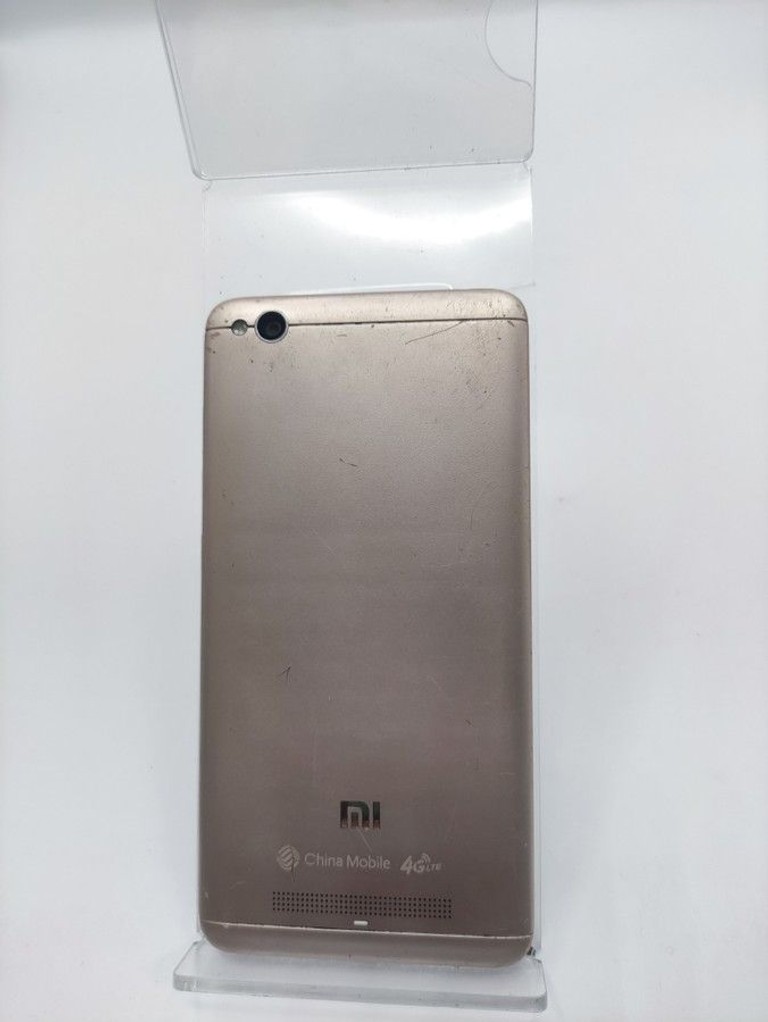 Дешиво Xiaomi redmi 4a 2/16gb с ломбарда