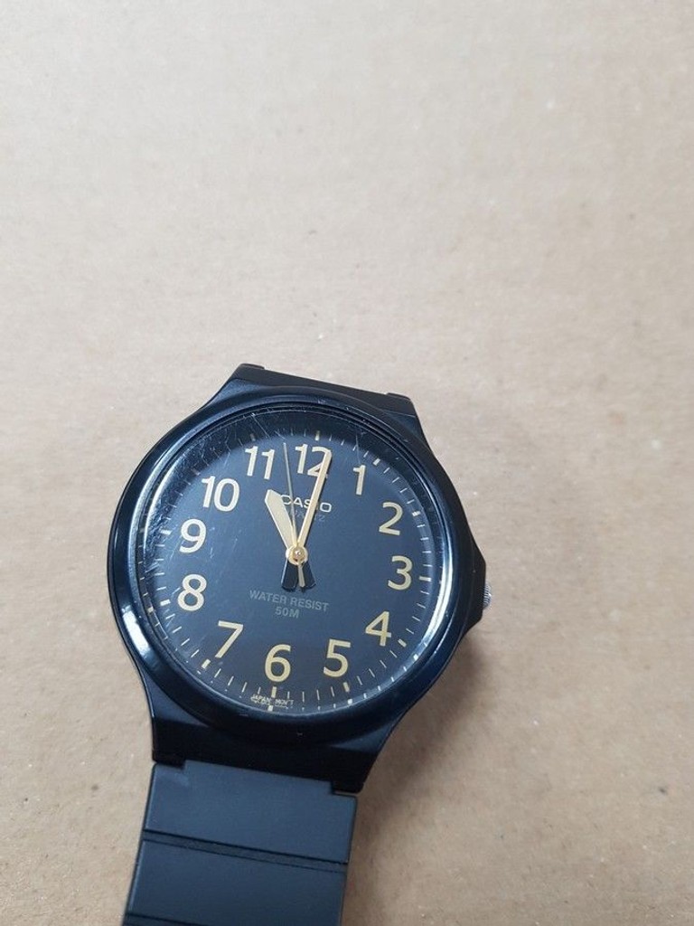 Дешиво Casio mw 240 с ломбарда