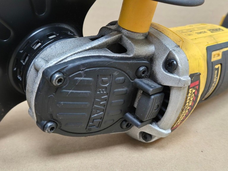 Dewalt dcg405p2 2акб 18v 5ah + зп Код:01-201166921. Зображення 12