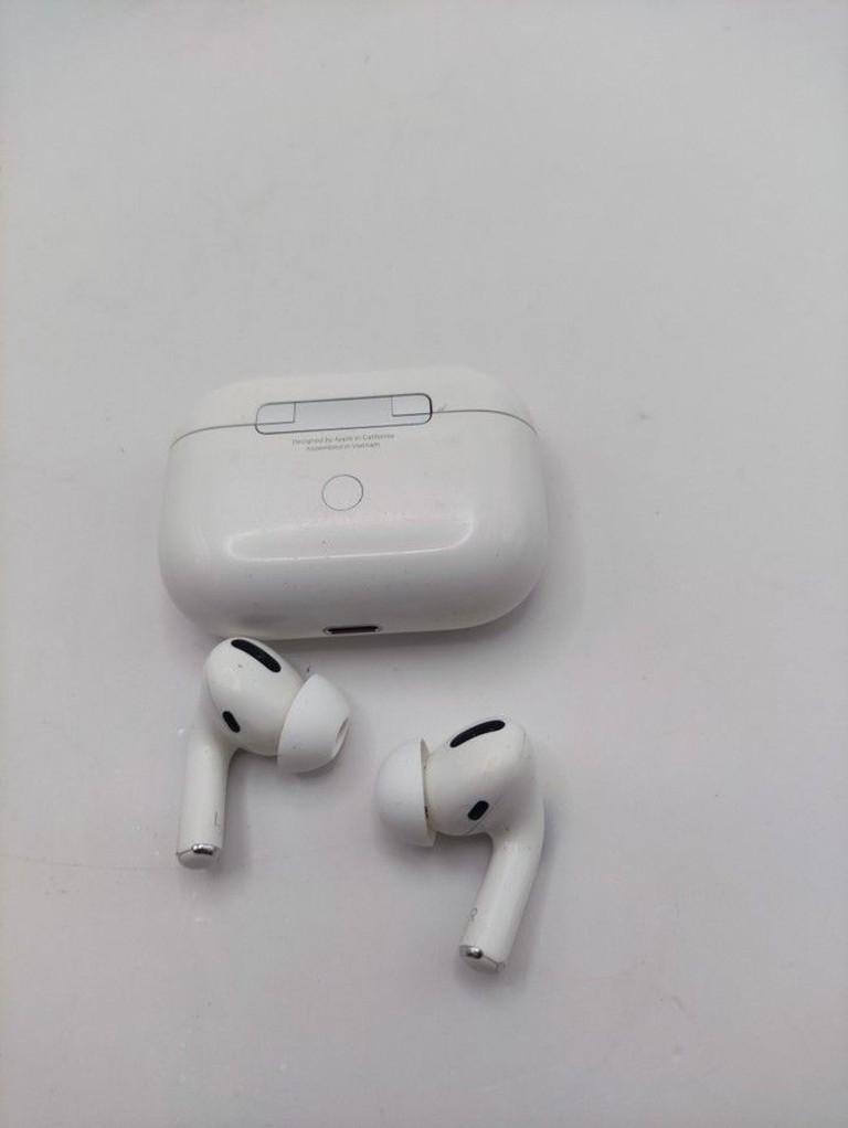 Распродажа Apple AirPods Pro (MWP22), продавец Техноскарб
