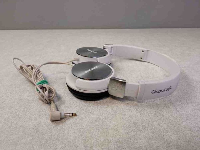 Дешиво Philips SHL3160PP Purple с ломбарда