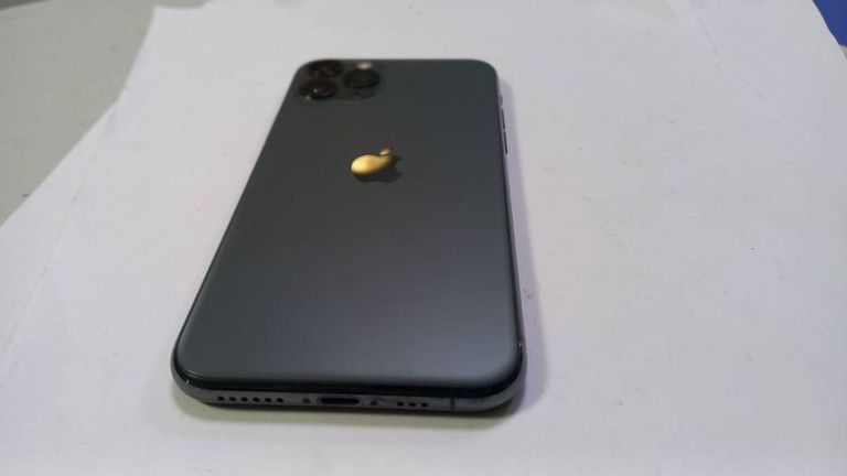 Apple Iphone 11 pro Код:01-200103072. Зображення 9