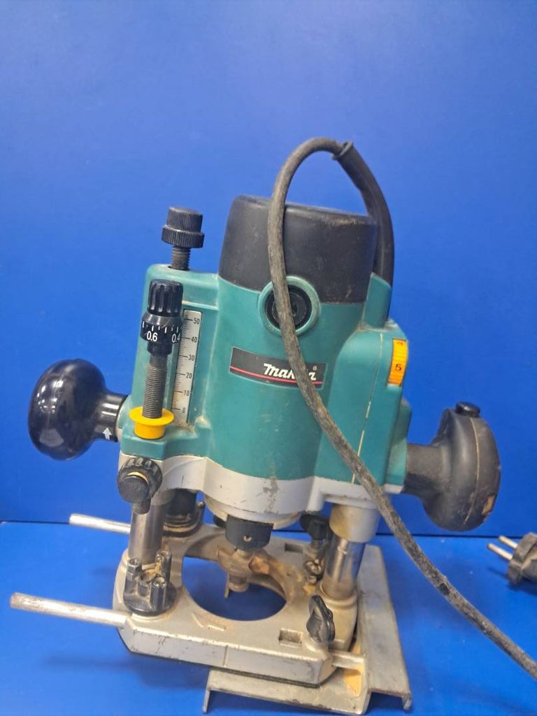 Makita rp1110c