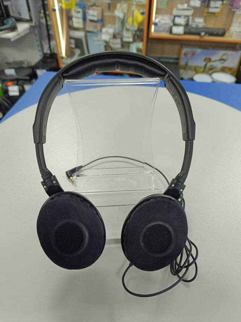 Sennheiser HD 221