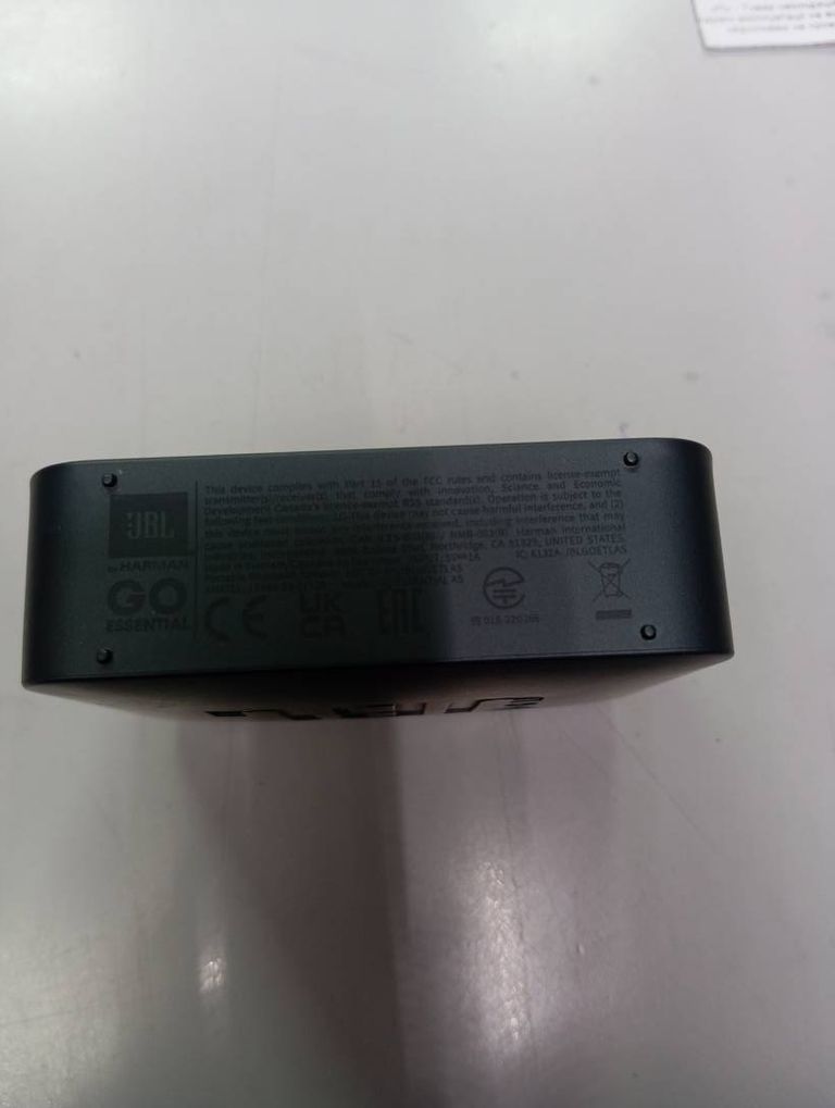 Дешево Jbl go essential з ломбарду