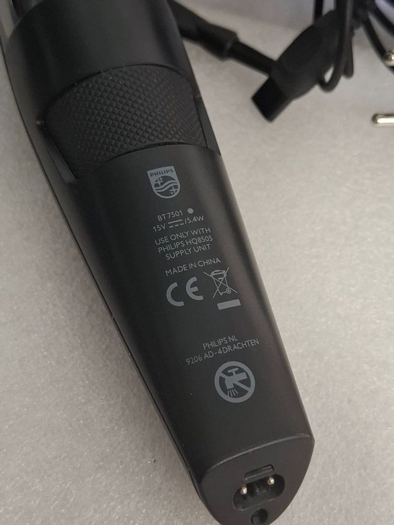 Дешево Philips beardtrimmer series 7000 bt7501 з ломбарду