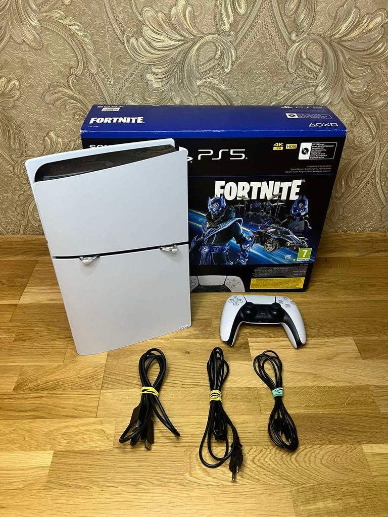 Sony PlayStation 5 Slim 1TB Fortnite Cobalt Star Bundle (1000045165)