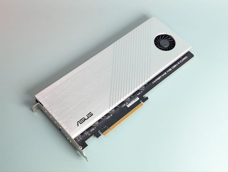 Купить Плата-адаптер Asus PCIe Hyper M.2 X16 PCIe 4.0 X4 Expansion Card GEN 4 — 256 Gbps. Нова. Б/У