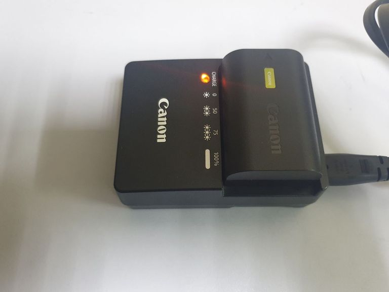 Canon EOS 6D Mark II body (1897C031) Код:01-200535908. Зображення 6