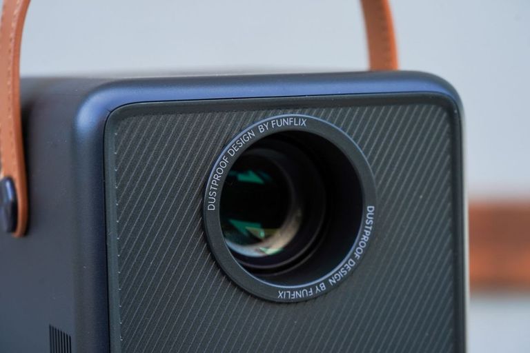 Дешево Акція! Проектор FunFlix G1 Mini 1080P Full HD 13000 люмен. Новий. з ломбарду