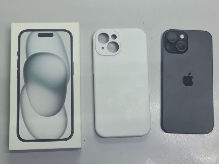 Apple iPhone 15 128GB Green Код:01-200548903. Зображення 5