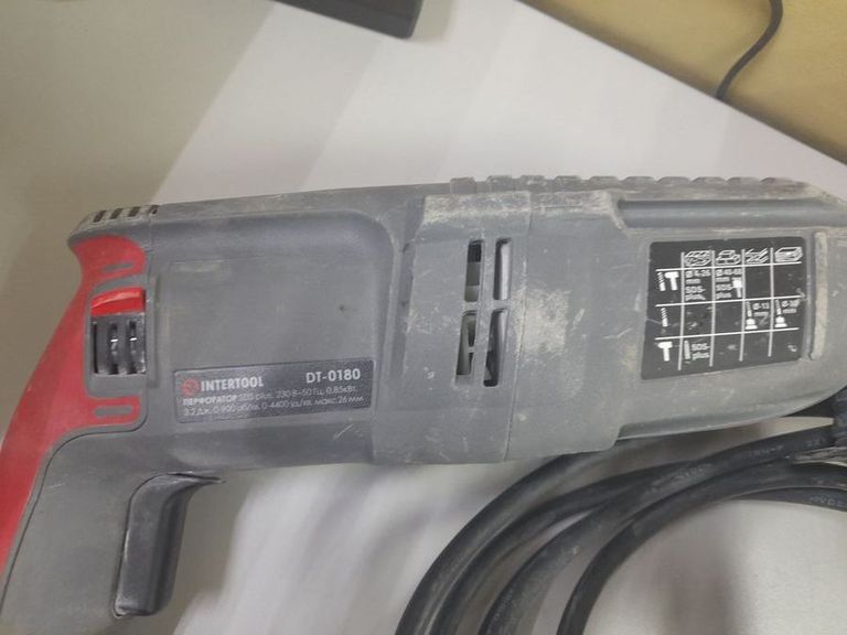 Дешево Intertool DT-0180 з ломбарду