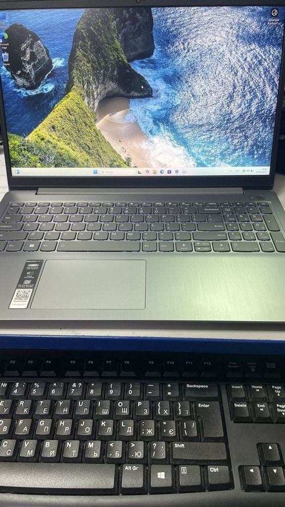 Оголошення Lenovo 15/core i5-1235u ddr5/8gb ddr5/hdd *відсутній/ssd 256 gb/*інтегрована Б/У
