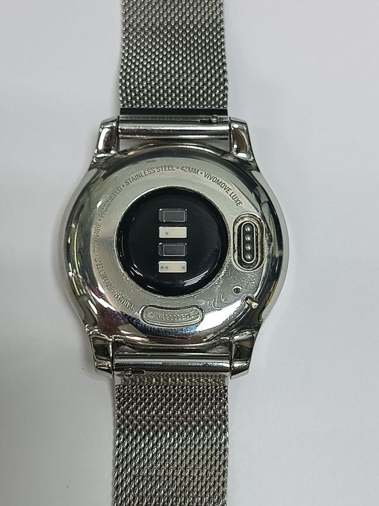 Garmin vivomove Luxe Premium Silver-Black Milanese (010-02241-23) Код:01-200625151. Зображення 5