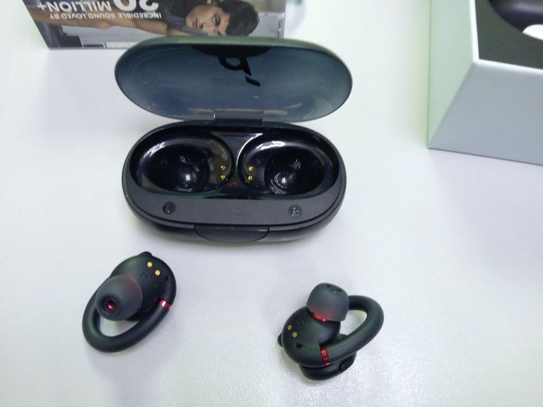 Купить Anker soundcore sport x10 Б/У