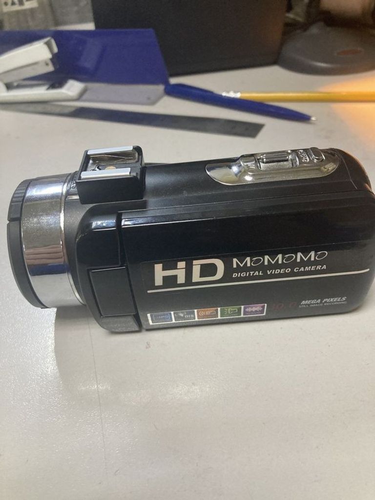 Купить Momomo hd Б/У