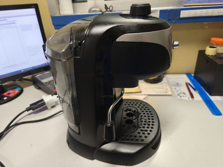 Дешево Delonghi ec 221.b з ломбарду