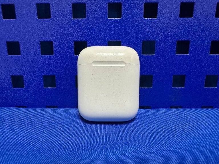 Оголошення Apple airpods 2nd generation with charging case Б/У