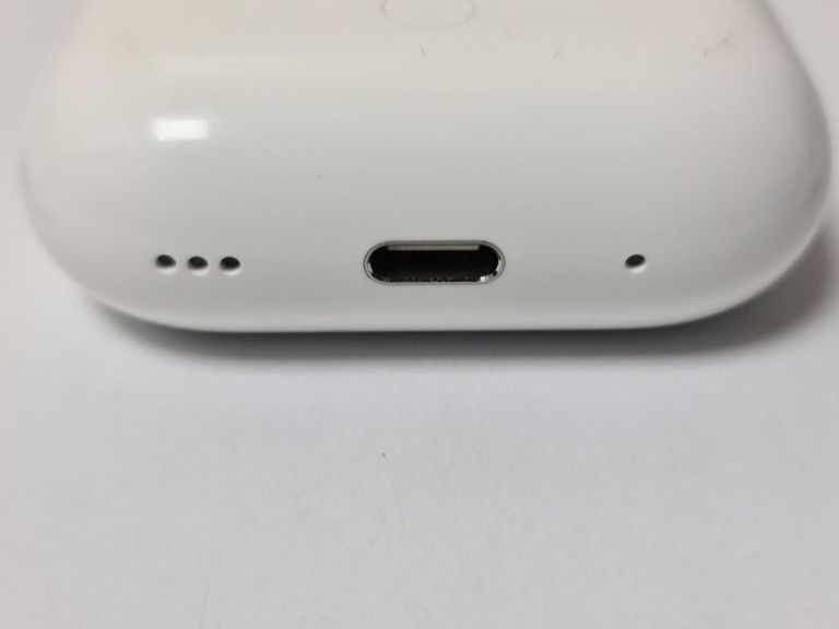 Apple airpods pro 2nd generation with magsafe charging case usb-c Код:01-200803709. Зображення 6