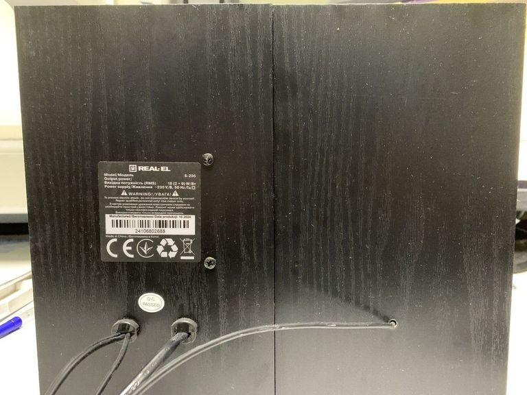 Дешево Real-el S-235 Black з ломбарду