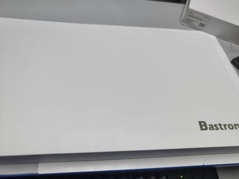 Дешево Bastron b9 wireless glass keyboard з ломбарду