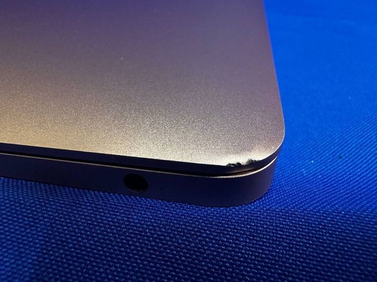 Распродажа Apple macbook air a1932 13,3" core i5 1,6ghz/ram8gb/ssd128gb/intel uhd graphics 617, продавец Техноскарб