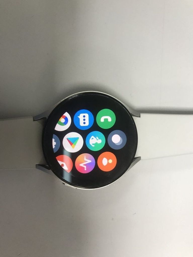 Дешево Samsung galaxy watch4 44mm з ломбарду