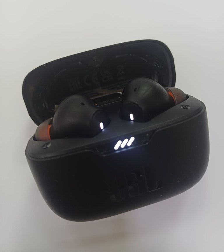 Купити Jbl tune 235nc Б/У