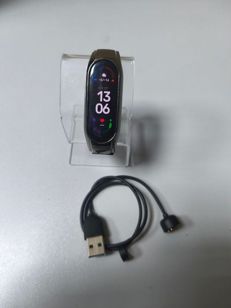 Купить Xiaomi mi smart band 6 black Б/У