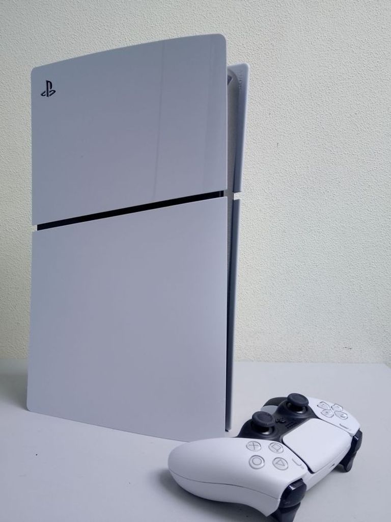 Купити Sony PlayStation 5 Slim Digital Edition 825GB White (1000040658) Б/У