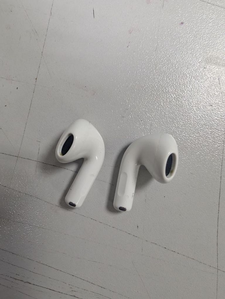 Розпродаж Apple airpods 4 with active noise cancellation, продавець Техноскарб
