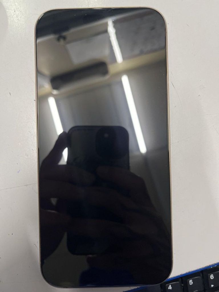 Оголошення Apple iphone 16 pro max 256gb esim Б/У