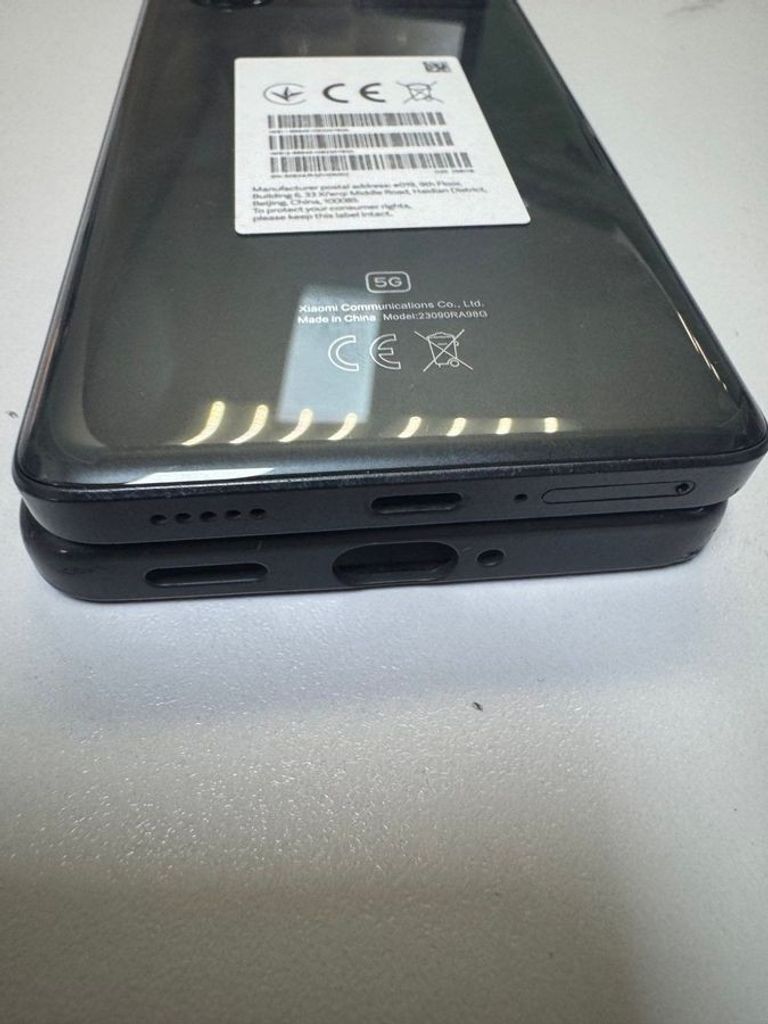 Дешево Xiaomi redmi note 13 pro+ 5g 8/256gb з ломбарду