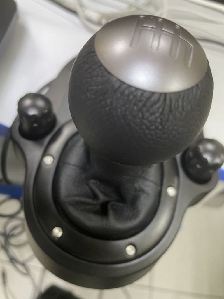 Дешево Logitech g29 driving force racing wheel / 941-000110, 941-000112 з ломбарду