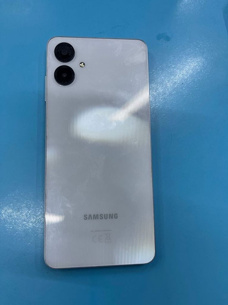 Дешево Samsung galaxy a06 4/128gb з ломбарду