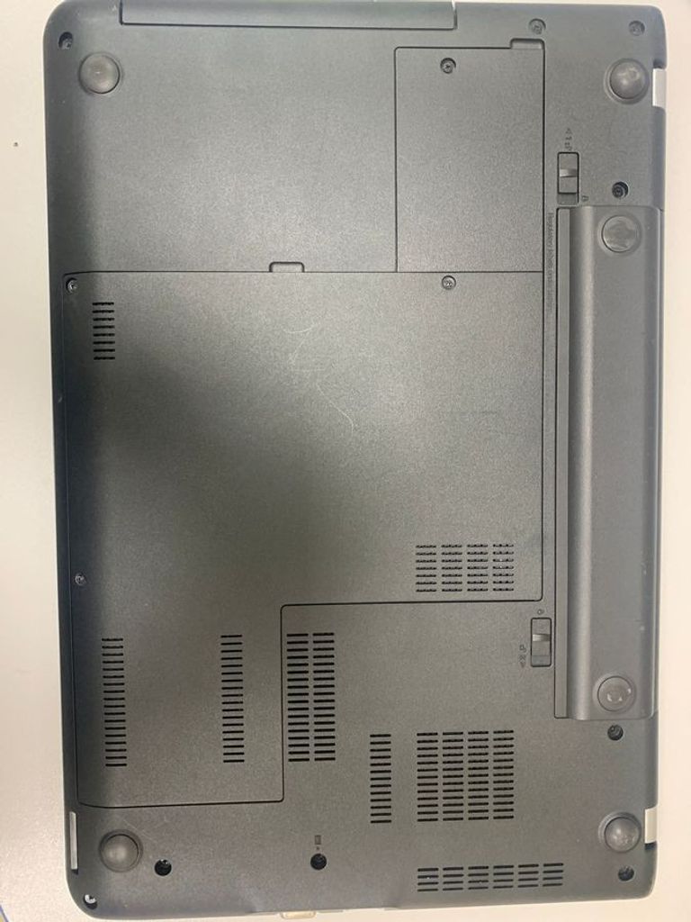 Дешиво Lenovo 15/core i3 5005u ddr3/4gb ddr3/hdd 500 gb/ssd *відсутній/*інтегрована с ломбарда