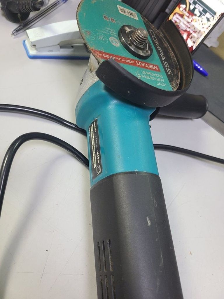 Оголошення Makita копія ga5030 Б/У