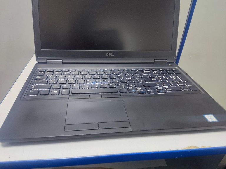 Dell 15/core i5 8350u ddr4/16gb ddr4/hdd *відсутній/ssd 256 gb/*інтегрована Код:01-200892166. Зображення 6